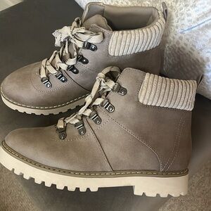 CLIFFS BY WHITE MOUNTAIN Pathfield Women's Lace-up Hiker Style Bootie